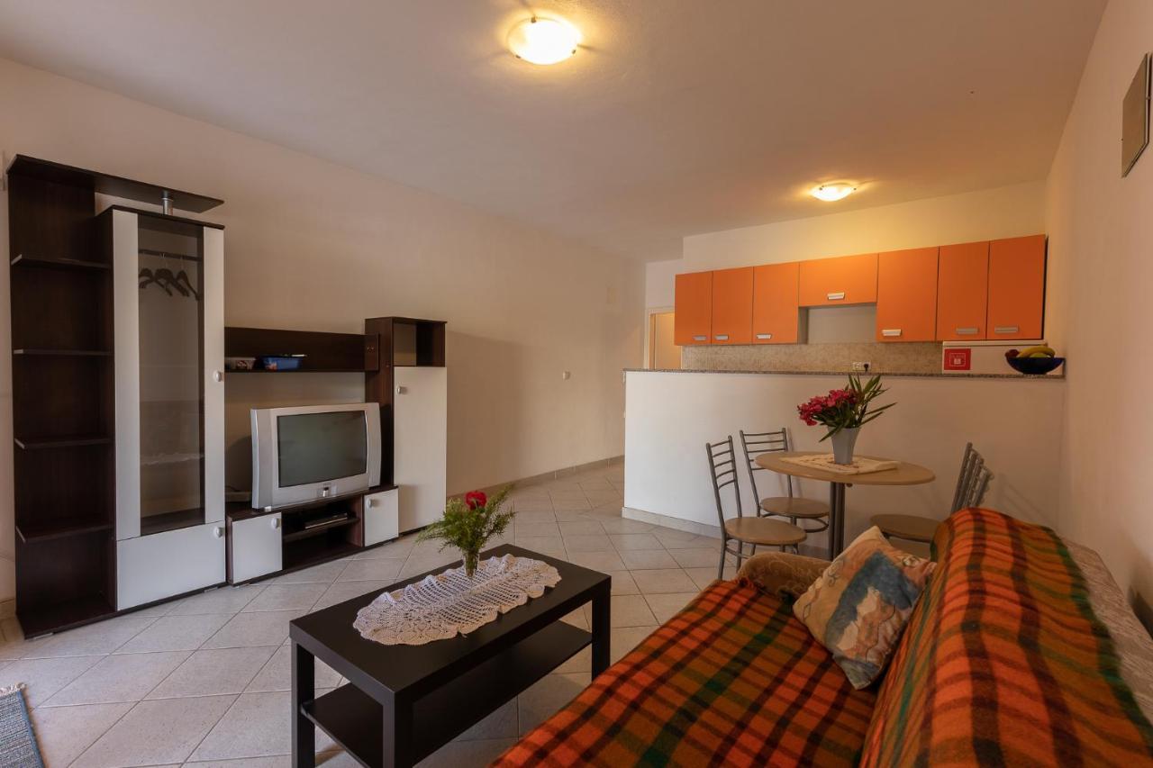 Apartman Kristo Vir Exteriér fotografie