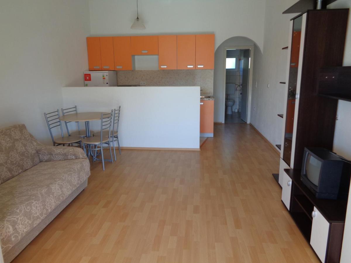 Apartman Kristo Vir Exteriér fotografie